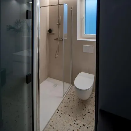 Apartment Outsidein Lightstudio