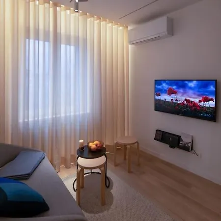 Apartment Outsidein Lightstudio