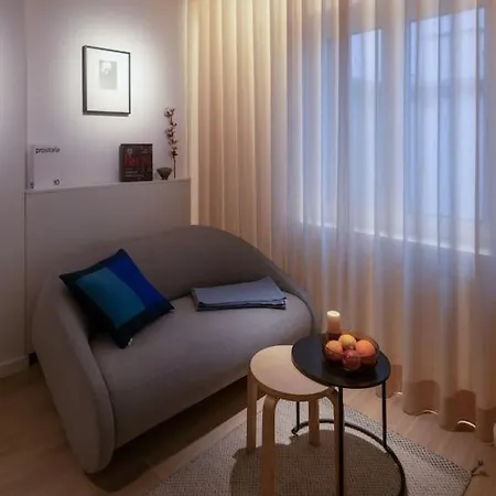 Outsidein Lightstudio Apartment